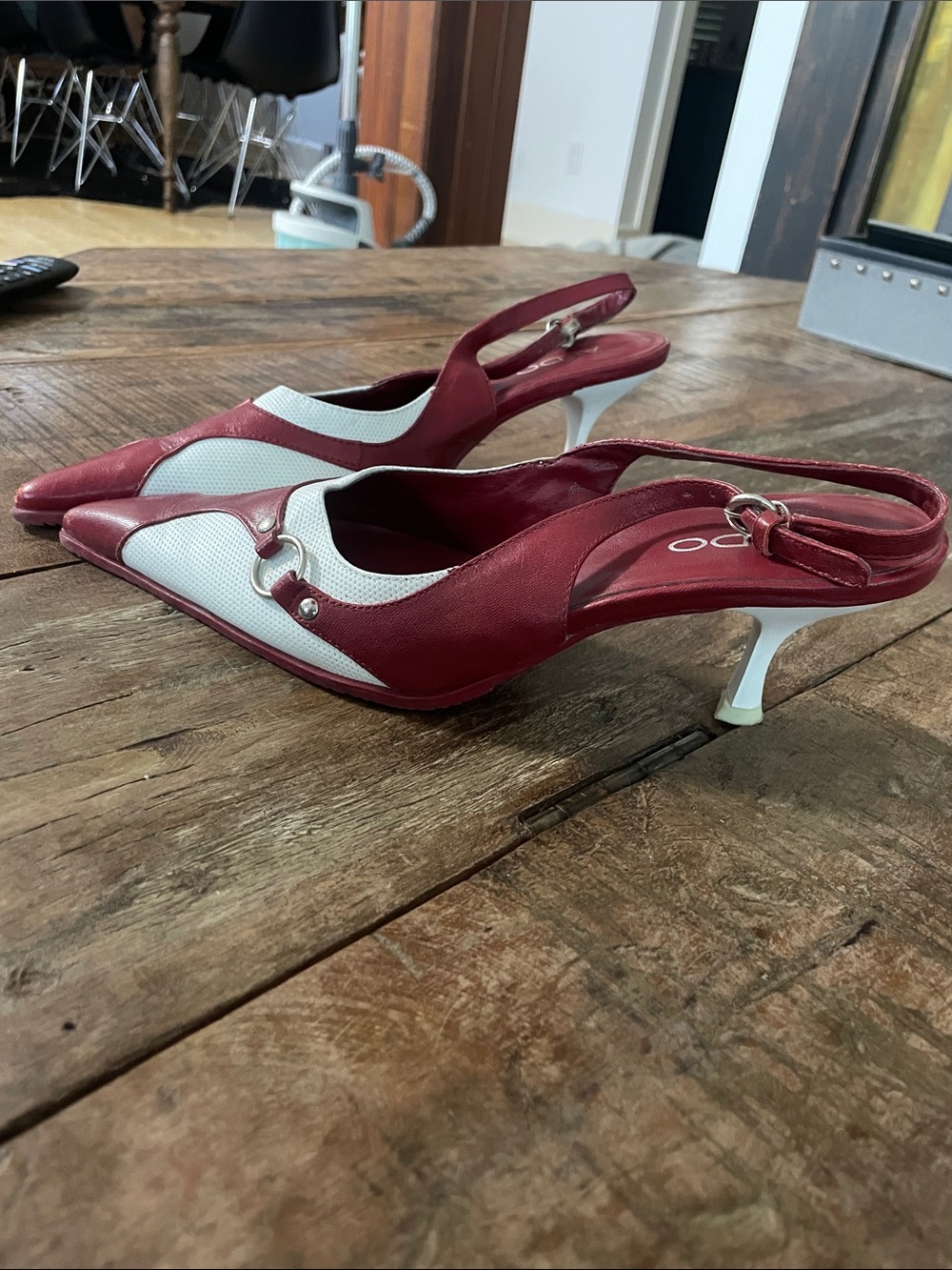 Aldo Red and White Pointed Slingback Pumps with Ring Detail - Picture 5 of 8
